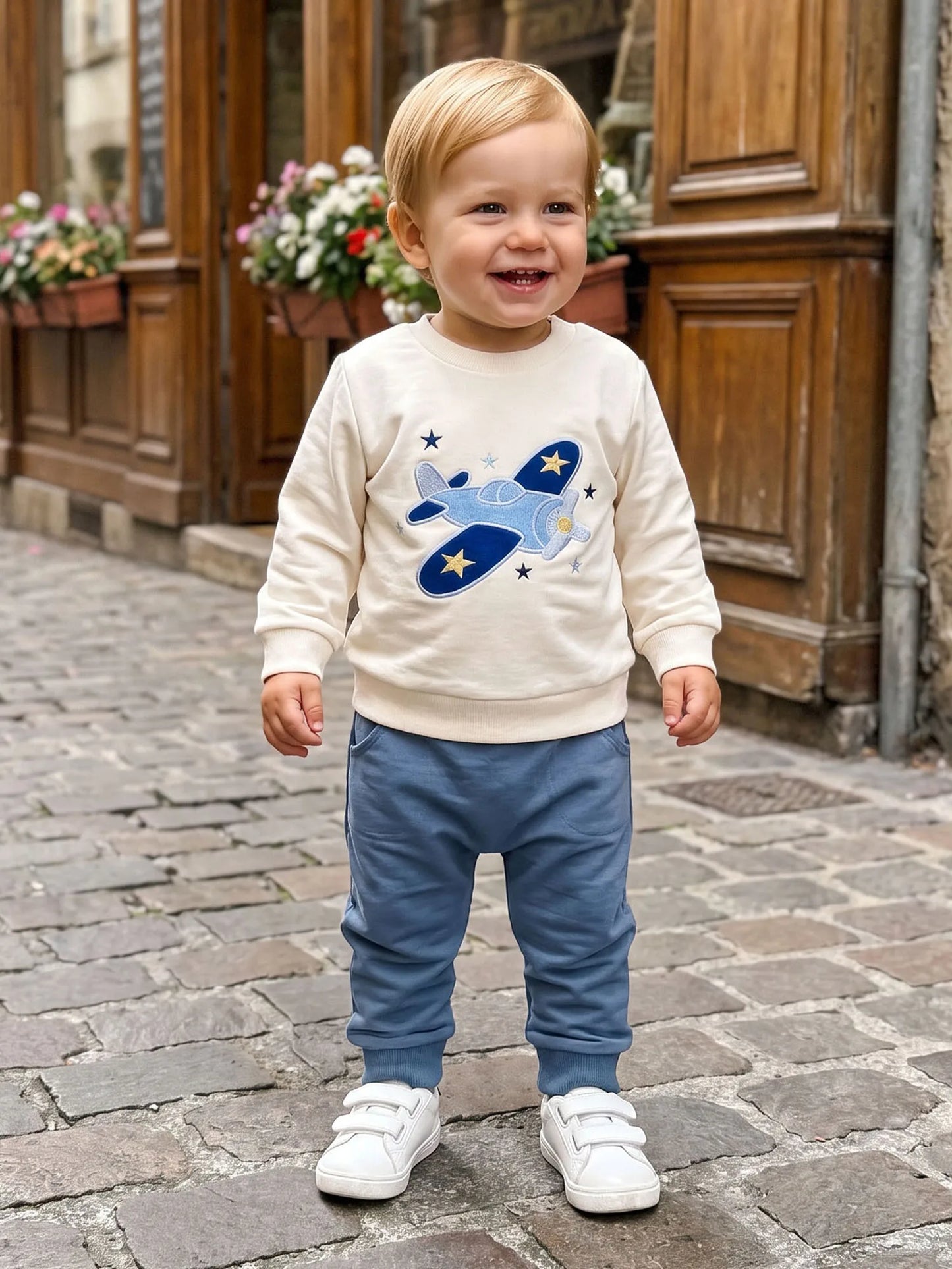 Airplane Print Toddler Sweatshirt And Joggers Set For Babies