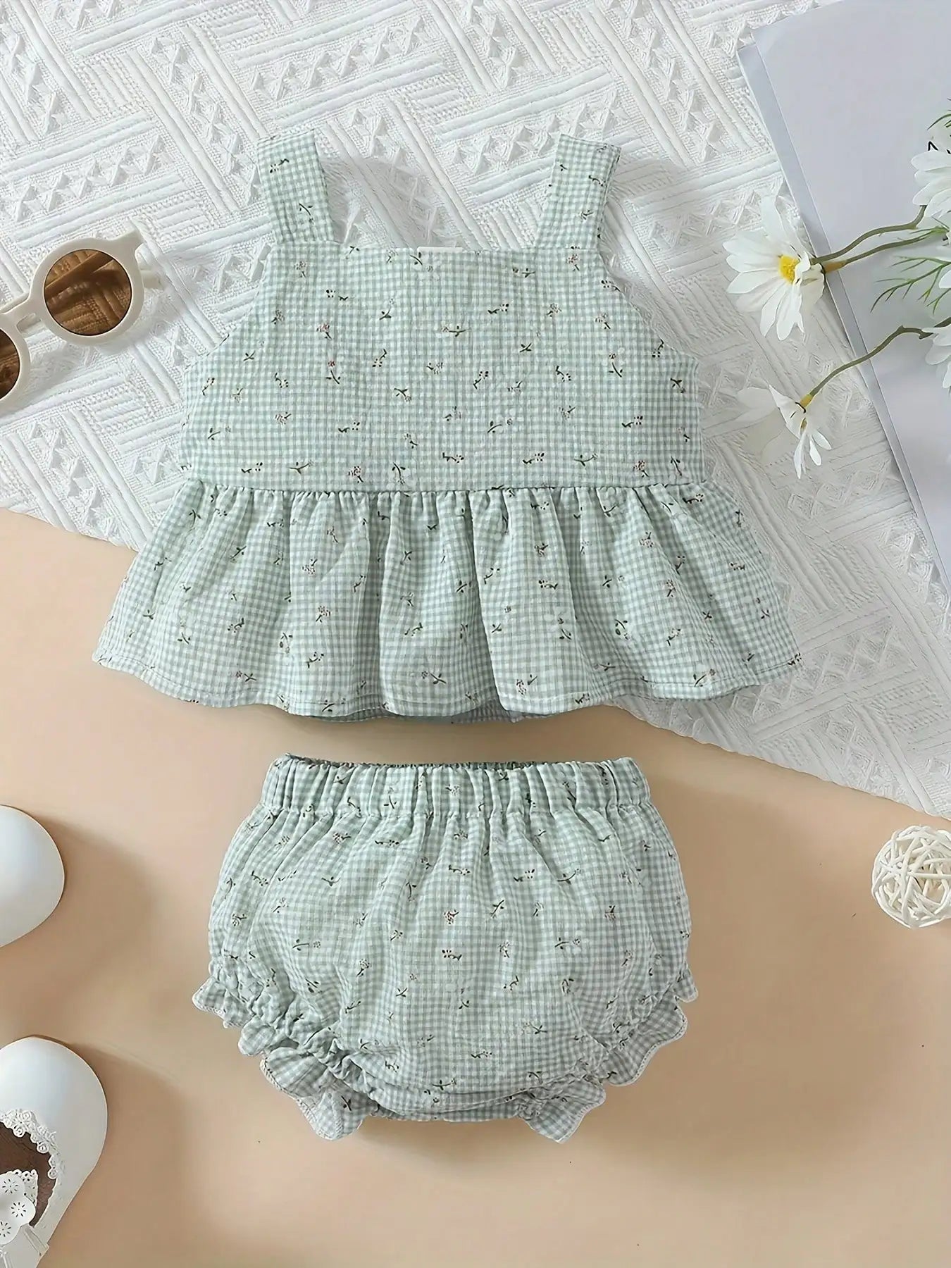 Toddler Girl Floral Peplum Top And Bowknot Shorts Set